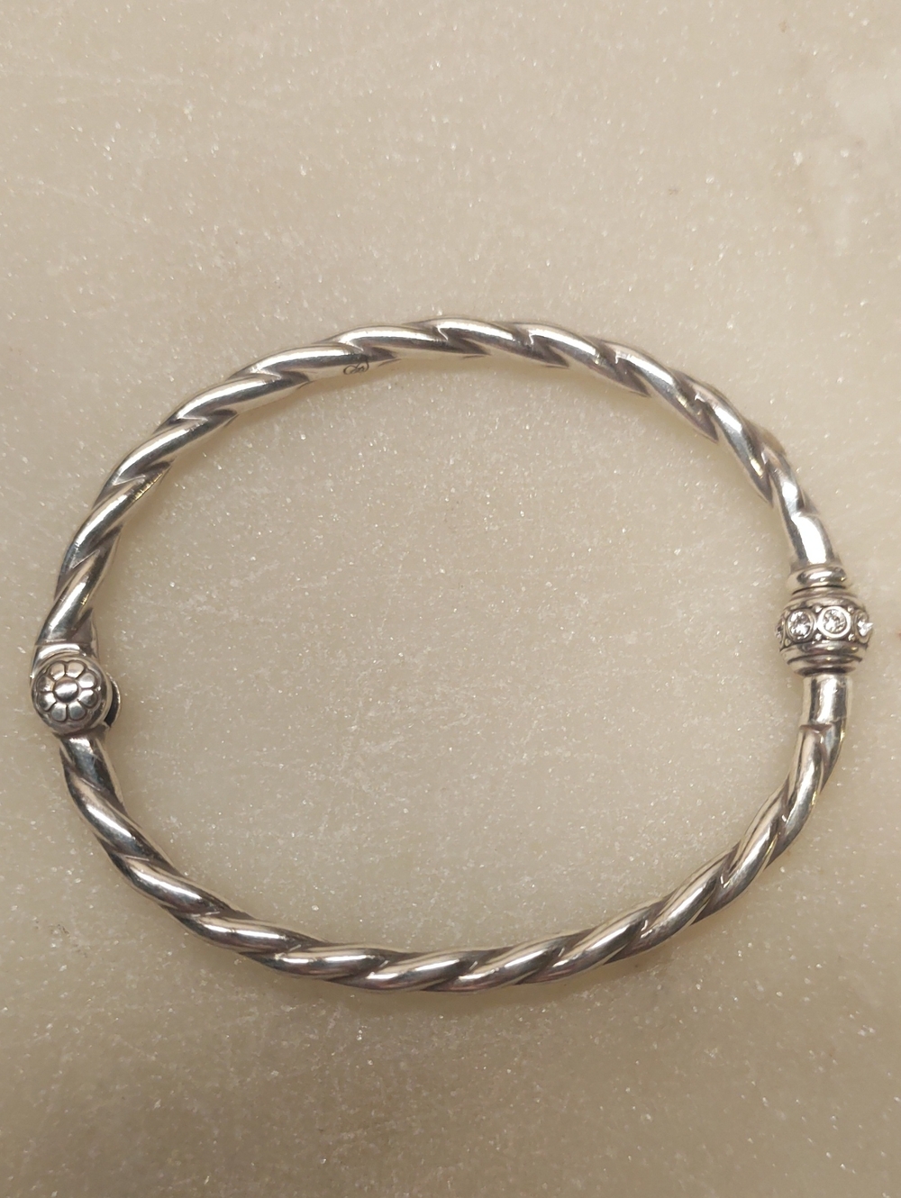 Brighton Shimmer Charm Hinged Bracelet JB2882 - Like New! - Picture 8 of 9